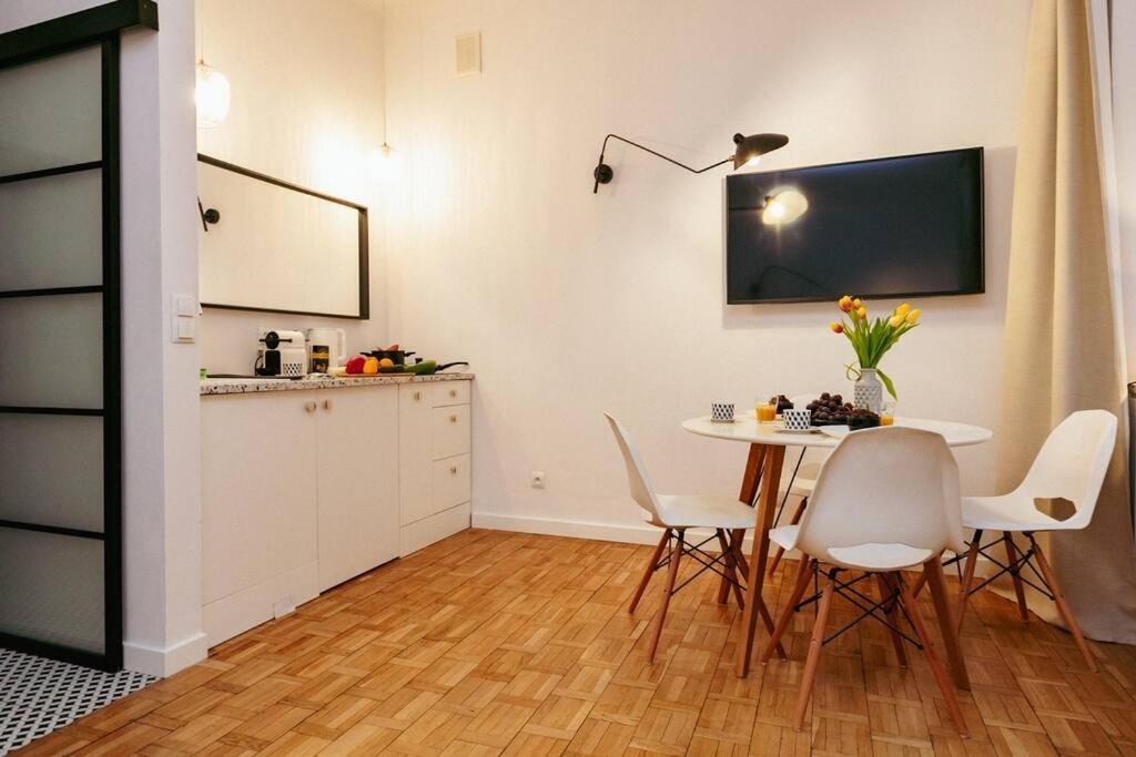 Charming Apartment Next To The Old Town! Varsovia Exterior foto