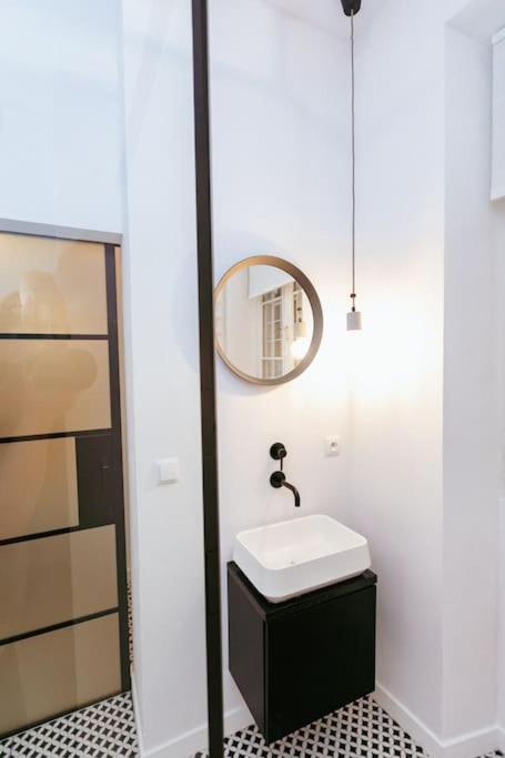Charming Apartment Next To The Old Town! Varsovia Exterior foto
